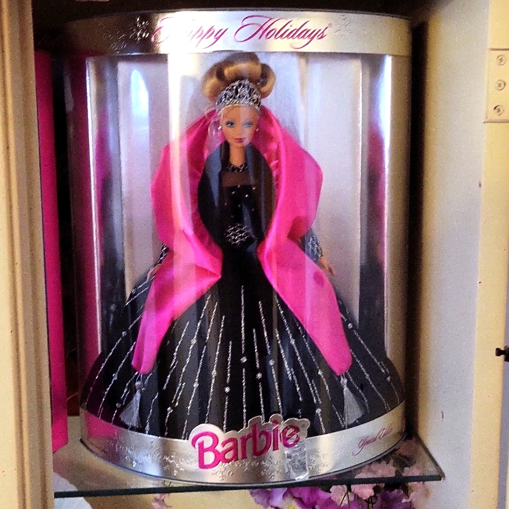 Vintage 1998 holiday Barbie collectible
